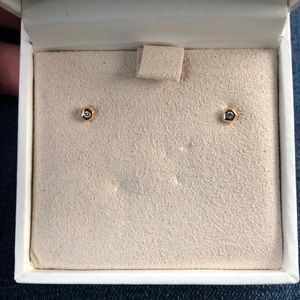 Kendra Scott janiya 14k yellow gold studs